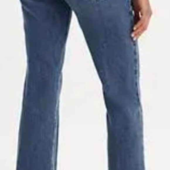 Levi's Jeans - Picture 2 of 8